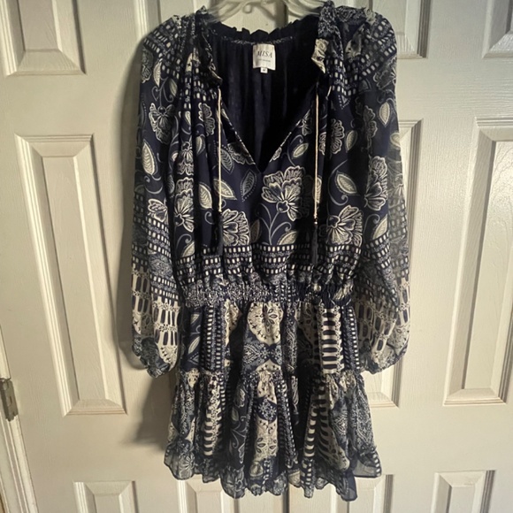 Misa Womens Floral Print Chiffon Pleated V-Neck Dress Navy Blue - Picture 2 of 5